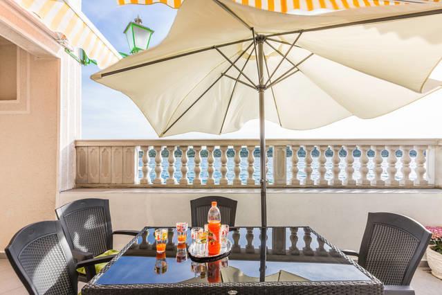 Apartment Masa Pirovac Ngoại thất bức ảnh
