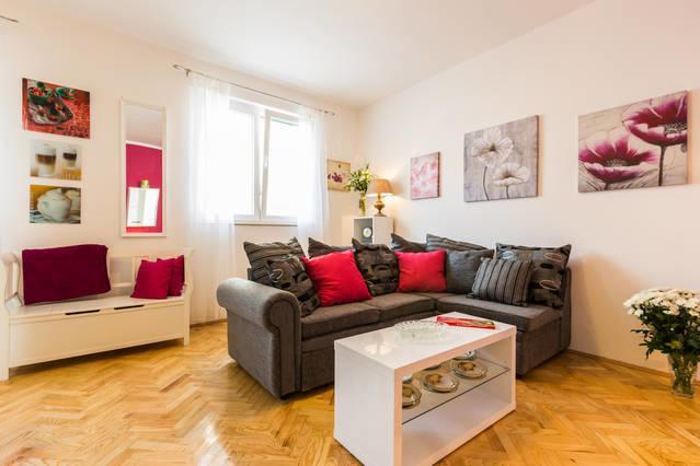 Apartment Masa Pirovac Phòng bức ảnh