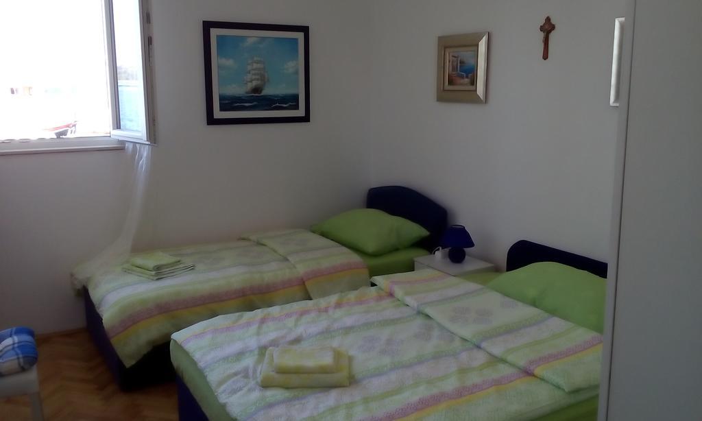 Apartment Masa Pirovac Ngoại thất bức ảnh
